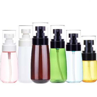 Chine Petite pompe de bouteille de jet de Petg résistante à l'usure pour le parfum/toner/crème à vendre