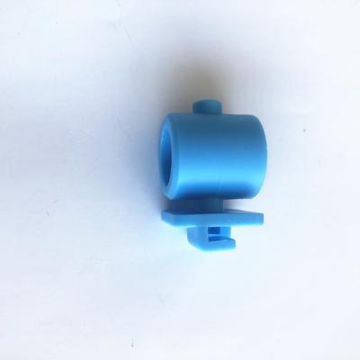 China Insulator of electric fence Electric fencing insulator IST017 for 12mm electric fence post for sale