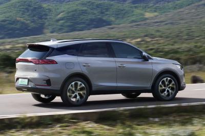 China Smart Driving Assistance System Equipped Chinese Electric SUV 102kW Motor Power and 5.5L/100km Fuel Economy for sale