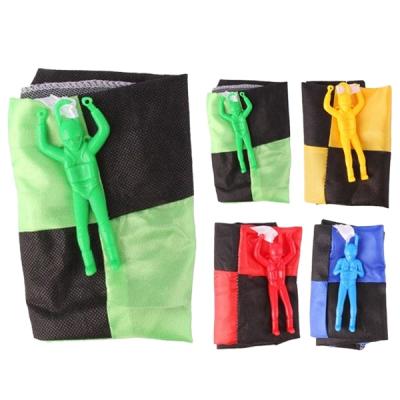China kid funny toy soldiers parachute outdoor plastic mini toy parachute toy for kids MY315408 for sale