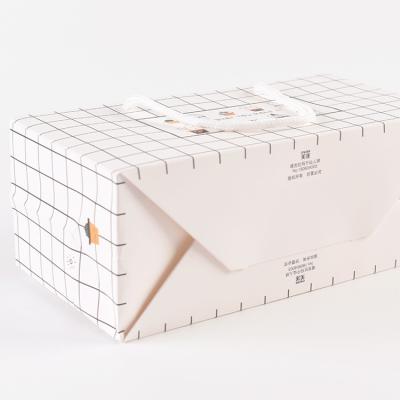 China Recyclable Custom Logo Print Wholesale Grocery White Brown Packaging Paper Gift Bag With Handle Industrial Item Outer Packaging for sale