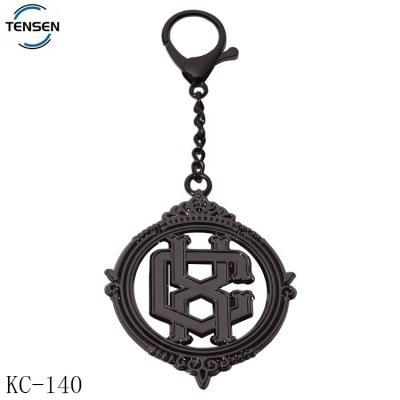 China Environmentally Friendly High Quality Custom Bag Logos Handmade Keychain Accessory Metal Luggage Chain Tags Label With Clasps for sale