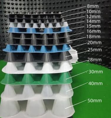 中国 緑の屋根のための長方形防水HDPE排水板 洞窟膜排水マット 販売のため