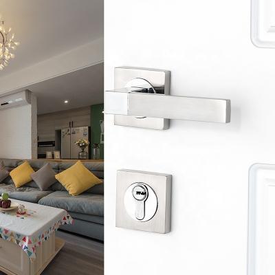 China Berlin Modern Modisch Door Handle Slim Passage Shaft Square Lever Lock Set With Push Button for sale