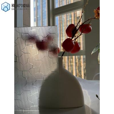 China 3mm 5mm 5.5mm 6mm Duidelijk Nashiji Millenium Karatachi Wanji Glas Figured Patterned Rolled Glass Optie Te koop