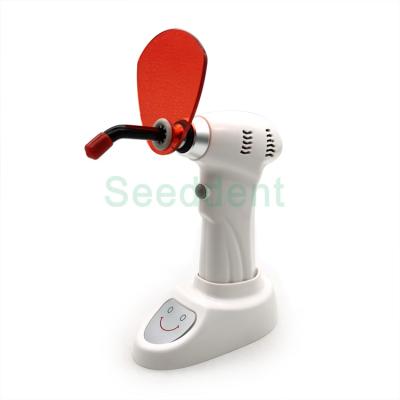 China Dental Wireless LED Curing Light / Dental LED lamp / 1 second curing light SE-L031 for sale
