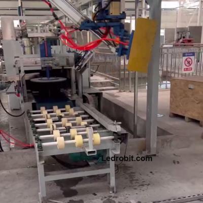China Máquina de paletas totalmente automática con servomotor para la instalación en el suelo en venta