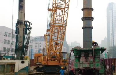 Cina Rotatore annoiato dell'intelaiatura dell'attrezzatura per l'edilizia dal mucchio con il modo telecomandato metallico in vendita