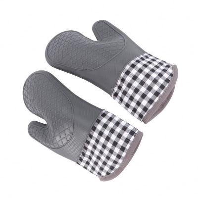 China With Potholders Cotton Potholders Amazon Selling Cotton Layer Barbecue Internal Kitchen Heat Resistant Warm Protective Gloves Non-slip Silicone Cooking Oven Gloves for sale