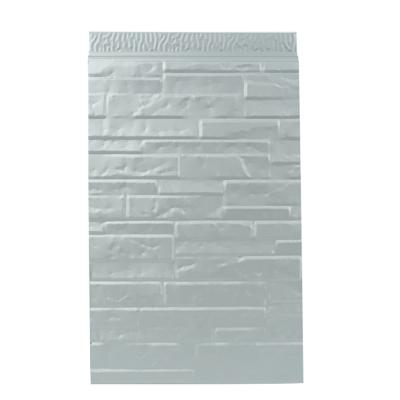 China revestimiento decorativo de la pared exterior del modelo del ladrillo del falso del panel de bocadillo de la PU del metal de 16m m en venta