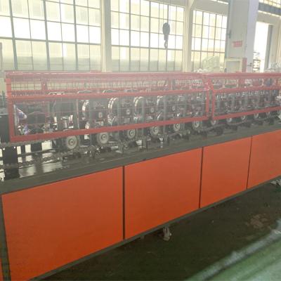 Китай Металл c формирует Furred крен киля света Ceil 12m/Min формируя машину продается
