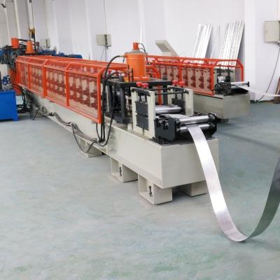 China Rolo forjado da chapa de aço que forma o equipamento hidráulico perfurando 16 estações à venda