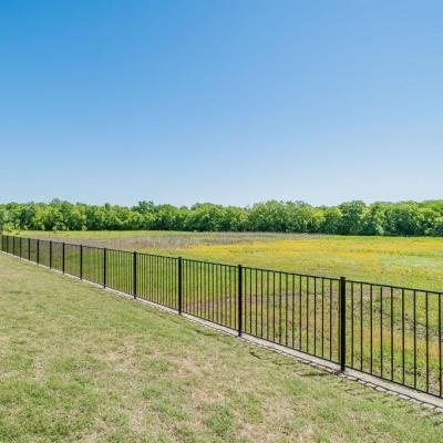 China Easily Assembled Residential Using Aluminum Material Flat Top Type Metal Fence Fence Garden Or Yard Fencing With Modern Styles for sale