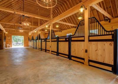 China Black Matt Prefab Horse Stable , Movable Horse Stalls With Barn Windows for sale