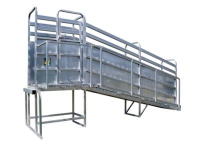 China High Tensile Pressed Animal Loading Ramps , Metal Adjustable Loading Ramp for sale