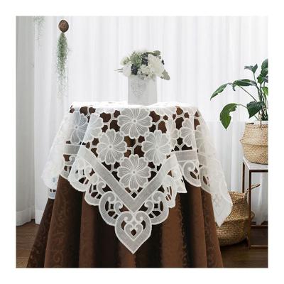 China OWENIE Non-disposable Spring White All Over Cutwork Embroidery Decorative Ads Flower Design Elegance Tablecloths For Dining Room for sale