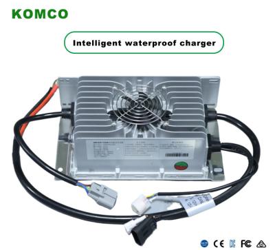 Chine Chargeurs de batterie automobile à grande capacité, chargeurs de batterie marine, résistant à l'eau 18A20A/25A/30A/35A à vendre