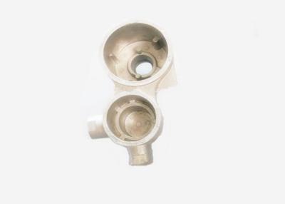中国 Polishing Die Casting Part Aluminum Die Castings Lighting Parts Silver 販売のため