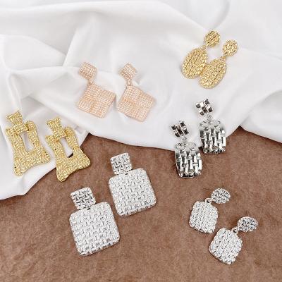 China KITI Elegant Fabric Pattern Zinc Alloy Punk Dangle Geometric Women Earrings for sale