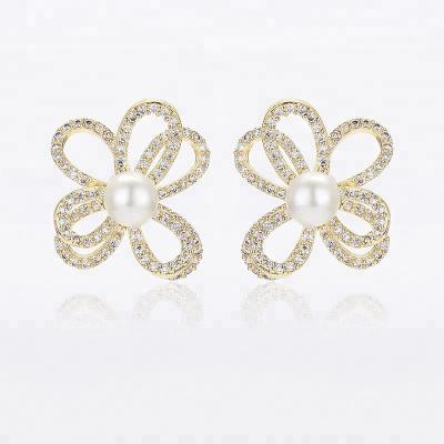China TRENDY Customize Jewelri Fashion Women Hollow Out Flower Pearl Micro Pave Zircon Stud Earring for sale