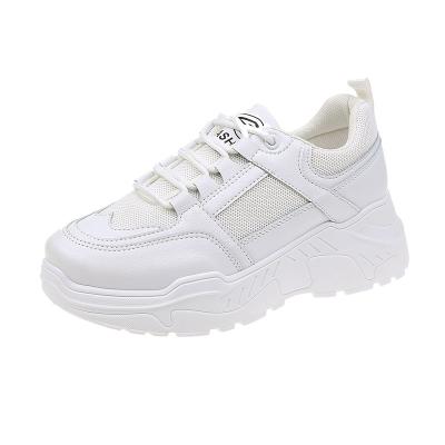 China Spring And Autumn Women's Sports Shoes Student Anti-slippery Women's Flat Sports Shoes for sale