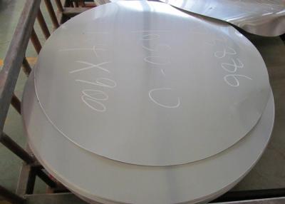 Chine 1050 H14 amincissent l'induction ronde en aluminium 1.5mm de disque lumineux pour des casseroles de pizza à vendre
