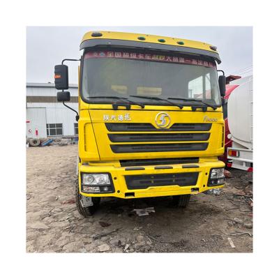 China 40 toneladas 371 hp camión de carga pesada volante izquierdo 6 * 4 neumático número 10 para cargas extremas en venta