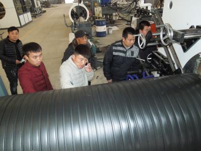 China PE PVC single and double wall corrugated pipe production line machine plastic extruder making machine for sale