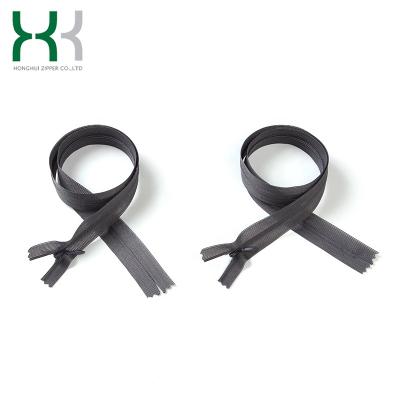 China Eco - Friendly Pin Lock 20cm Close End 3# Invisible Zipper With Polyester Tape for sale