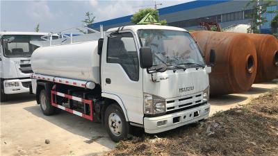 China Motor diesel ISUZU 100P 98HP 4000 litros camião de distribuição de combustível à venda