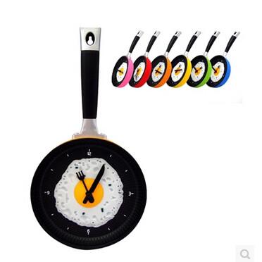 China New creative gift product cook pan wall alarm clock for sale