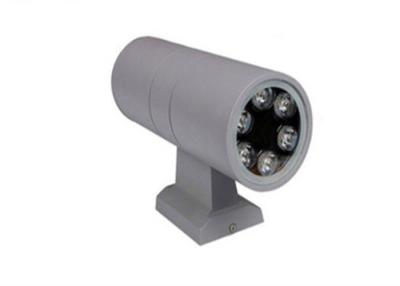 Chine Le mur en aluminium de jardin de LED allume la sortie élevée de lumen et le délabrement de lumière inférieure à vendre