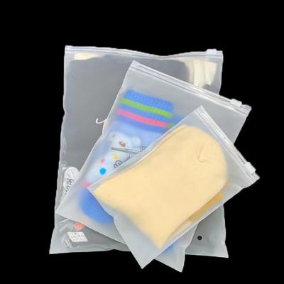 China Clothes Ziplock PE Plastic Packaging Bags 100% Biodegradable With Logo for sale