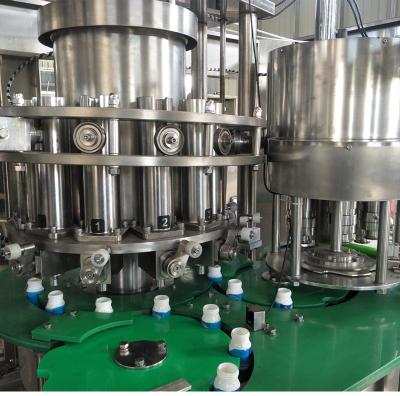 中国 高速18000bph 0.5Lの自動潤滑油の充填機 販売のため