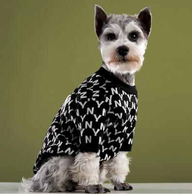 China Viable Popular Logo Dog Sweater Luxury Knitted Warm Pet Autumn Winter Dog Clothes for sale