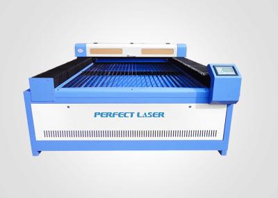 China Máquina de corte a laser CO2 de alta precisão de cama plana à venda