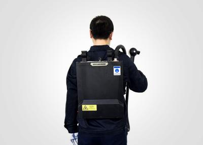 China refrigeración por aire de la máquina de la limpieza del laser de la mochila de 100w 220VAC para el metal en venta