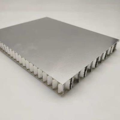 China Painéis de parede de alumínio customizáveis do favo de mel 15mm para a decoração da parede de cortina à venda