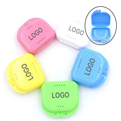 China LOGO Orthodontic Braces Case Plastic Denture Plastic Custom Orthodontic Retainer Box Invisible Aligner Tray Box LOGO Retainer Tooth Storage Box for sale