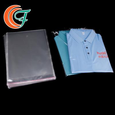 Chine Paquet de sous-vêtements de vêtements de vente chaude sac d'emballage transparent élevé sac de T-shirt auto-scellant à vendre