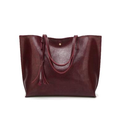 China Fashion Portable Retro Tassel Portable Casual Soft Messenger Bag Large Capacity Classic Portable Women's Bag Shoulder Handbag for sale
