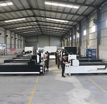 Cina High-Power Metal Sheet Stainless Steel Laser Cutting Machine with Precision Servo System in vendita