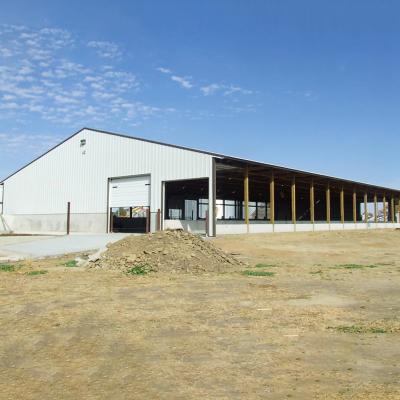 China Lanjing Prefabricated Steel Structure Farm House , Modern Metal Livestock Shelters for sale