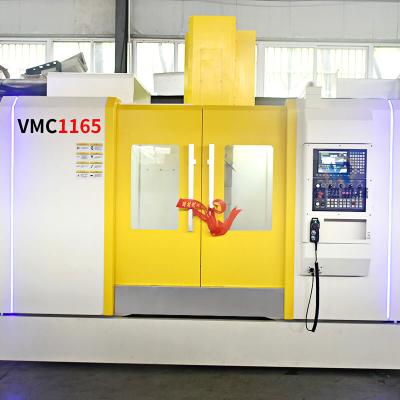 China Fresadora industrial VMC1165 del CNC del centro de mecanización de la vertical VMC 3axis en venta