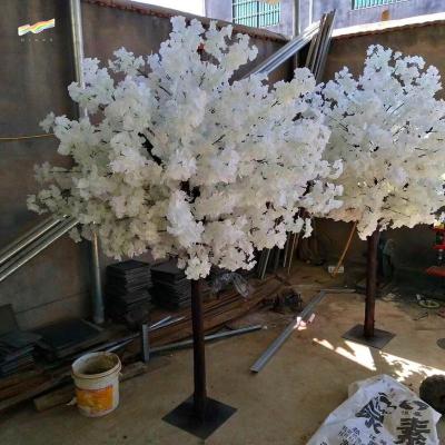 China Artificial White Cherry Blossom Tree Centerpiece Wedding Strap Small Trees For Sale Decoration Wholesale for sale