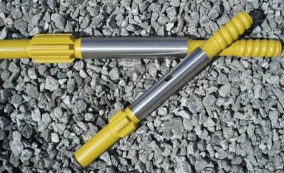 Chine Douilles d'accouplement de l'installation T38 T45 T51 GT60 de forage de roche pour la douille d'accouplement de extraction de forage de roche à vendre