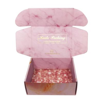 China Custom Logo Materials Flat Pack Pink Recycled Corrugated Shipping Carton Packaging for sale