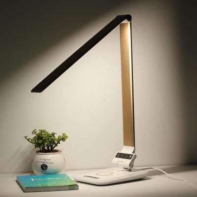China Lámpara de lectura inalámbrica de la tabla LED del cargador del RGB 5200K LED de la lámpara colorida de la noche en venta