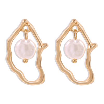 China 2021 Fashion Fashion Gold Metal Jewelry Wedding Party Geometric Imitation Baroque Irregular Pearl Combine Drop Earrings For Women for sale