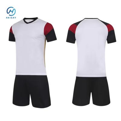 China Kits de futebol personalizados criam o seu sonho com design de imagens personalizadas à venda